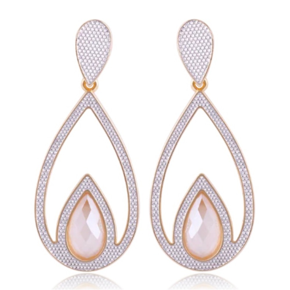 18K Gold plated earrings with Milky Quartz